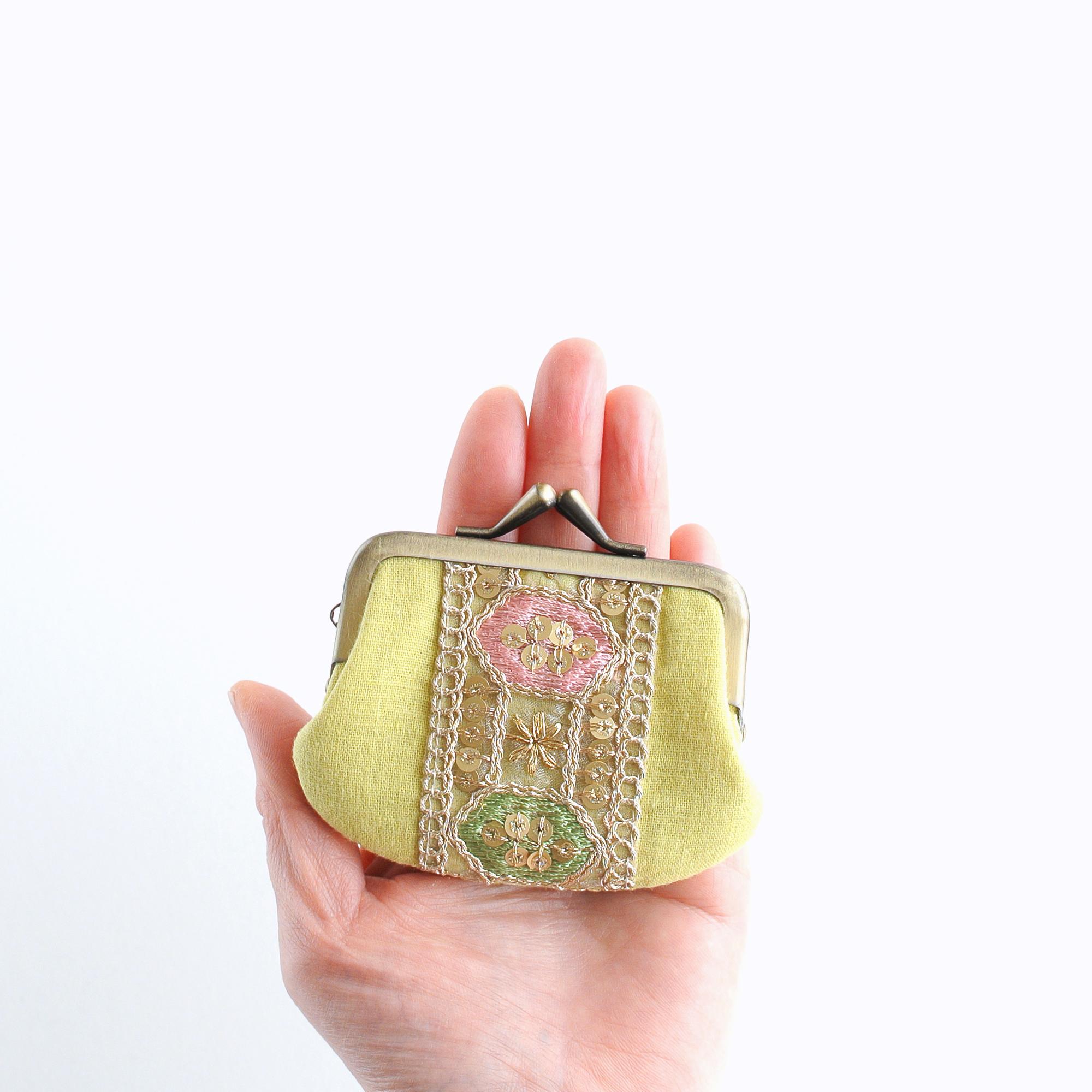 インド刺繍リボンのミニがま口　イエロー | 7枚目