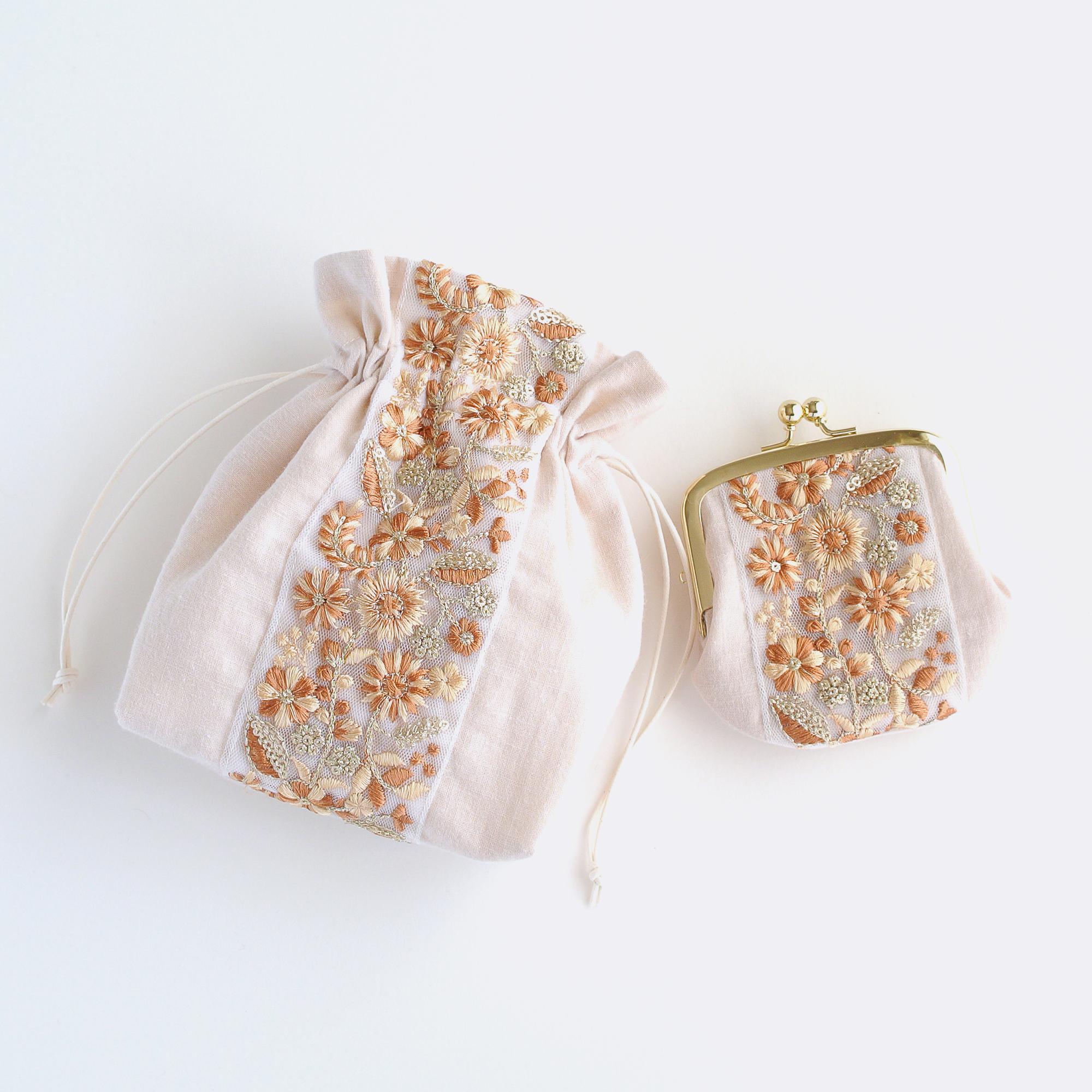 インド刺繍リボンのマチのある巾着ポーチ 　ライトベージュ | 9枚目