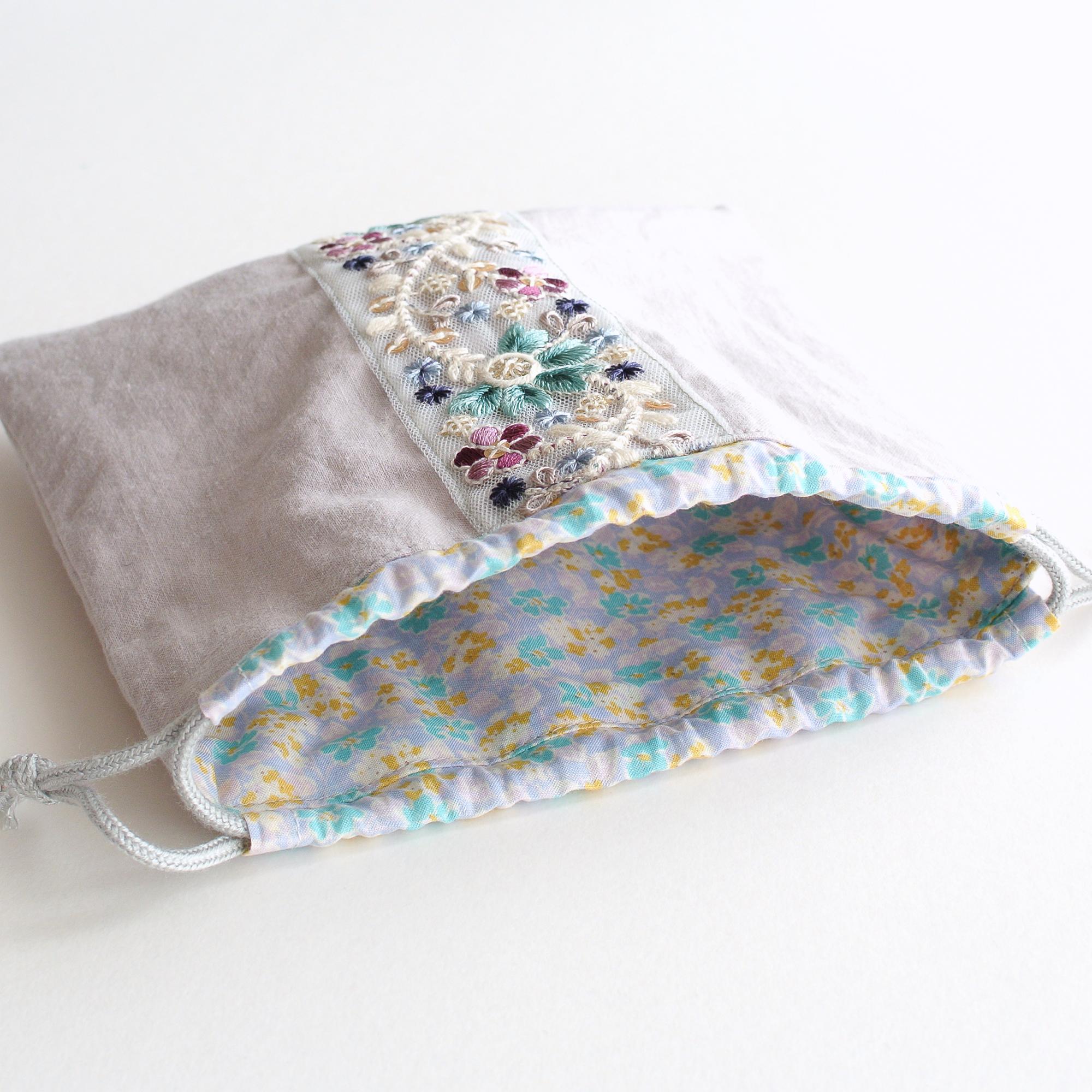 インド刺繍リボンの巾着  　ライトグレー | 3枚目