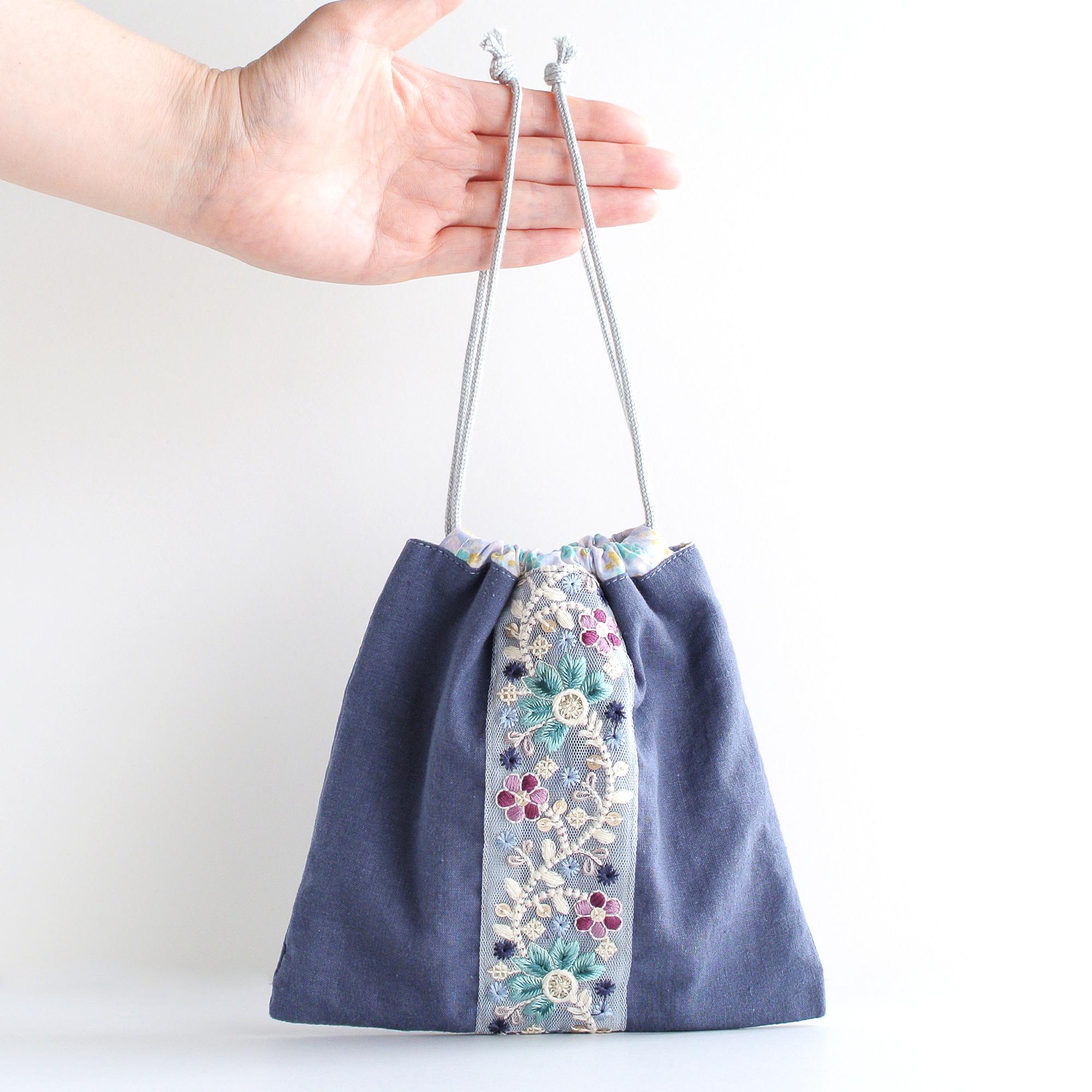 インド刺繍リボンの巾着  　くすみブルー | 2枚目