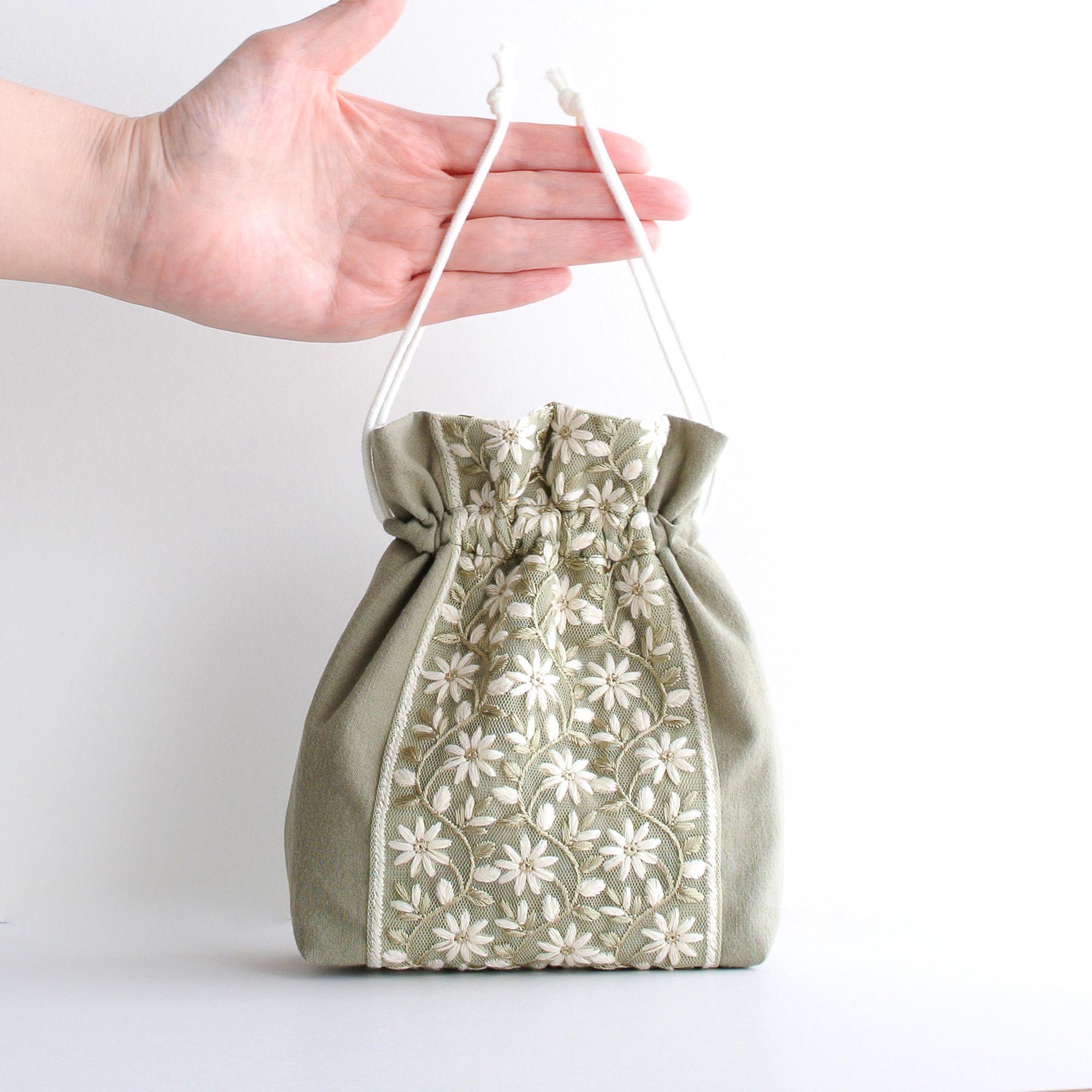 インド刺繍リボンのマチのある巾着ポーチ 　グリーン | 2枚目