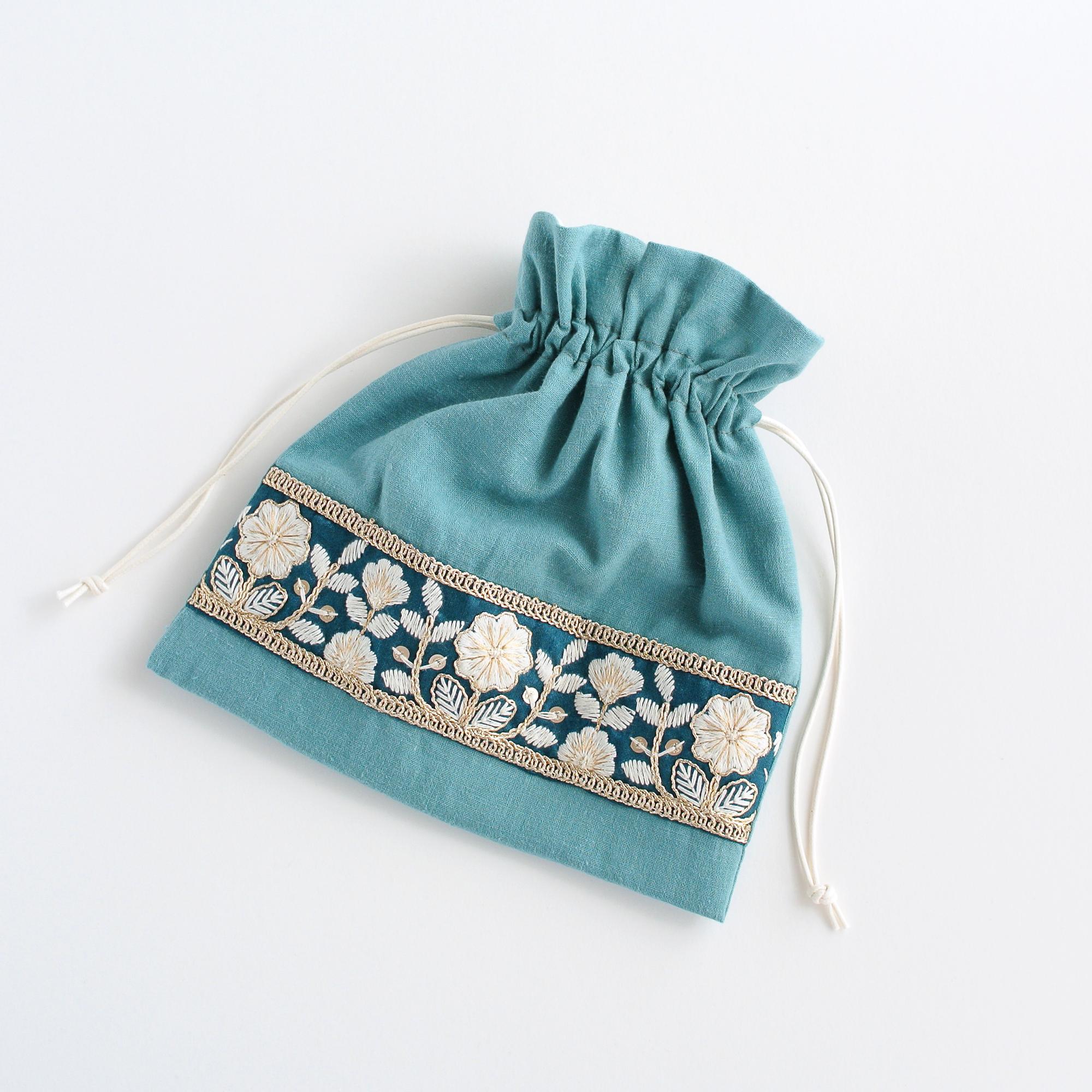インド刺繍リボンの巾着ポーチ  　青緑