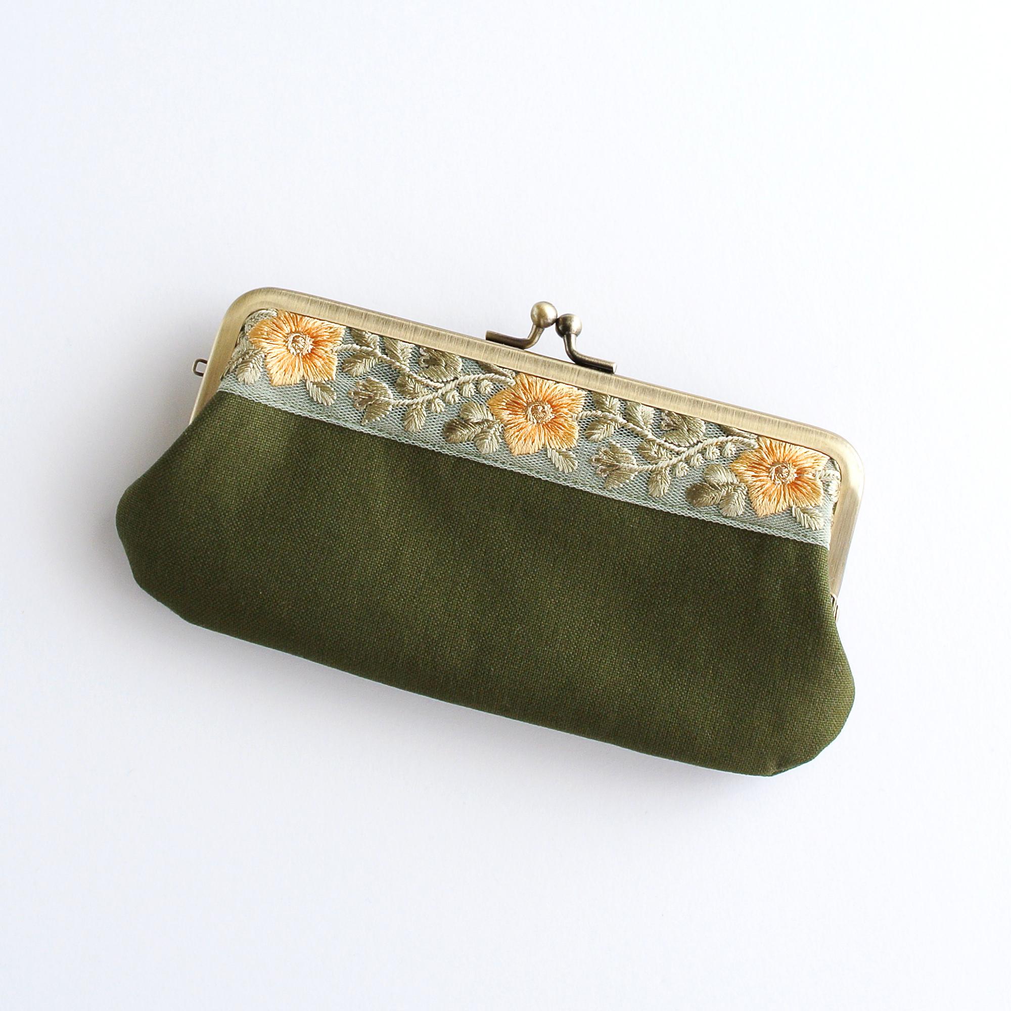インド刺繍リボンのがま口ポーチ/ペンケース 　グリーン
