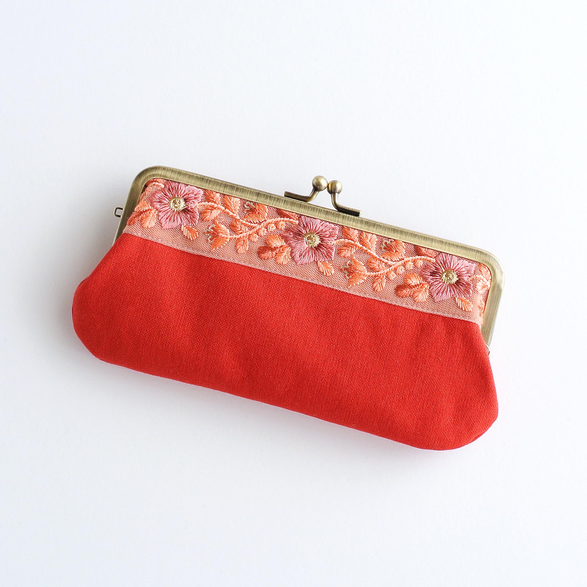 インド刺繍リボンのがま口ポーチ/ペンケース 　レッド