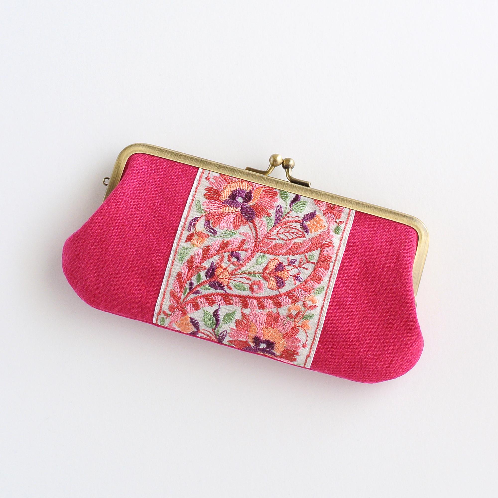 インド刺繍リボンのがま口ポーチ/ペンケース　ピンク
