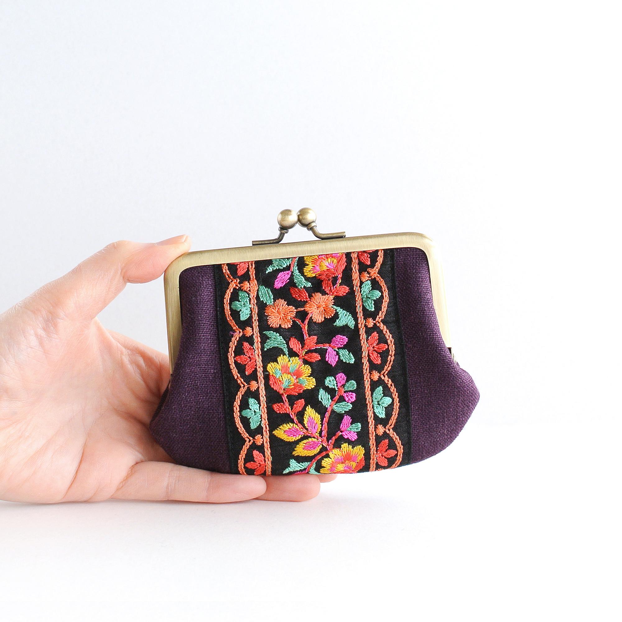 リネンとインド刺繍リボンのシンプルながま口 パープル | 2枚目