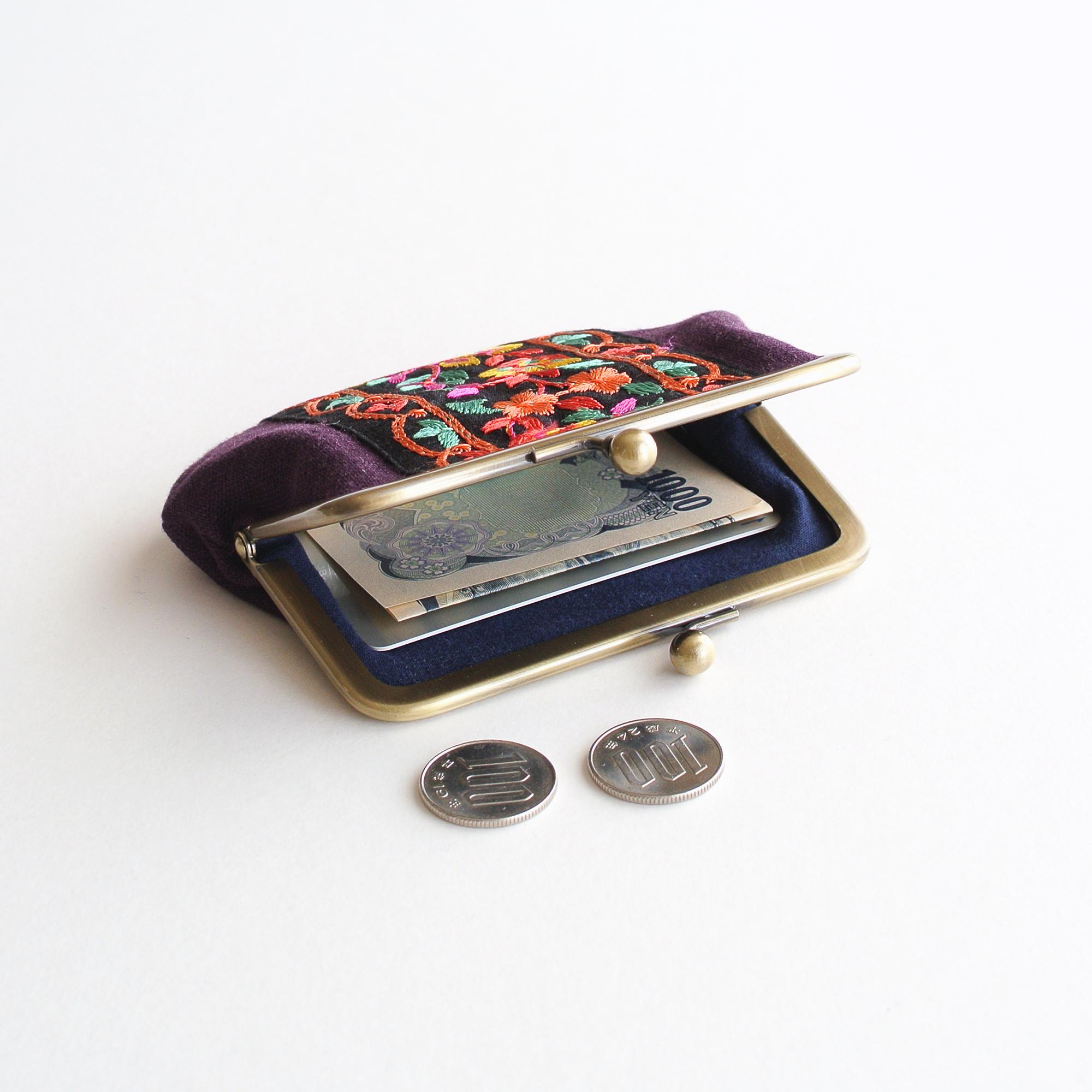 リネンとインド刺繍リボンのシンプルながま口 パープル | 4枚目