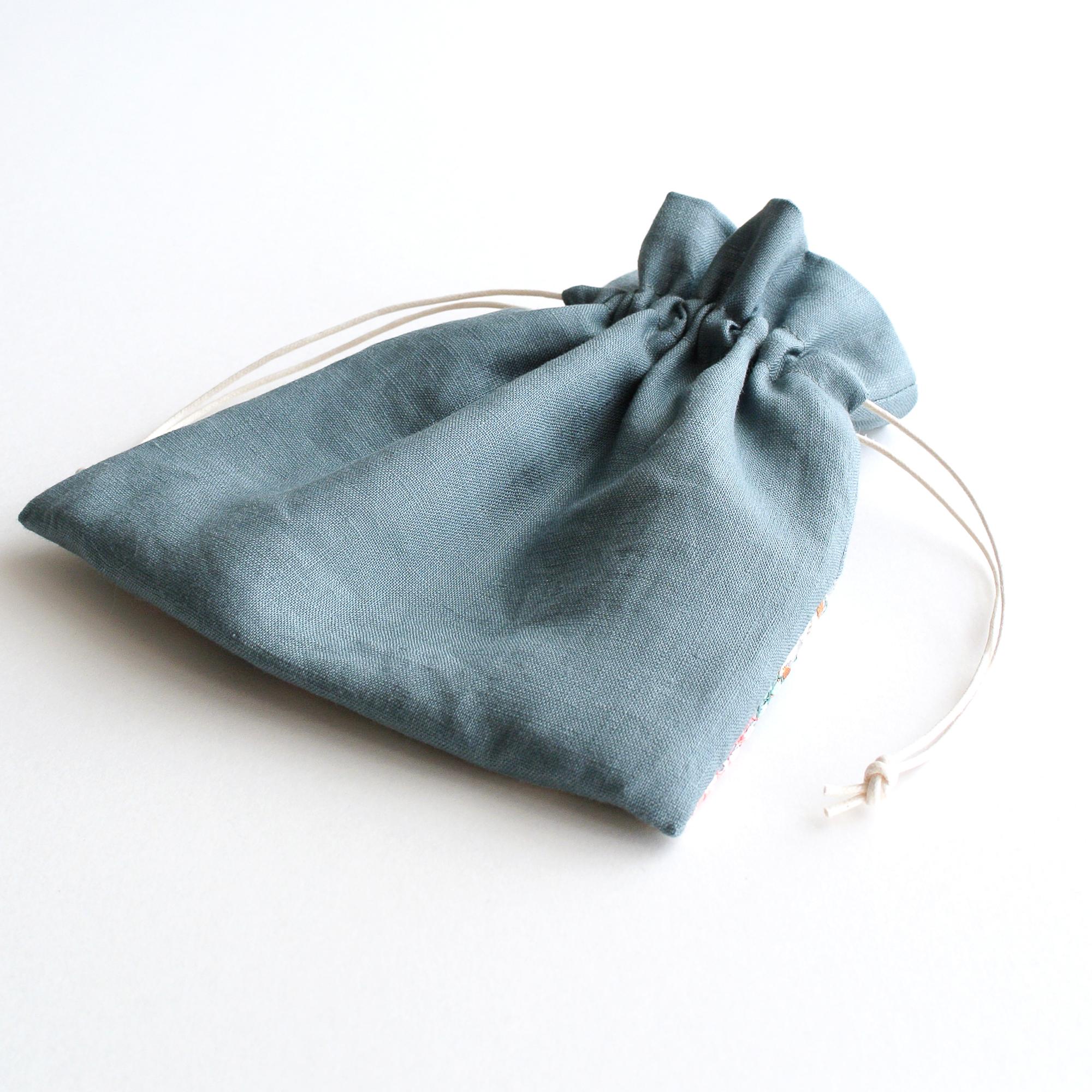 リネンとインド刺繍リボンの巾着ポーチ ブルー | 5枚目